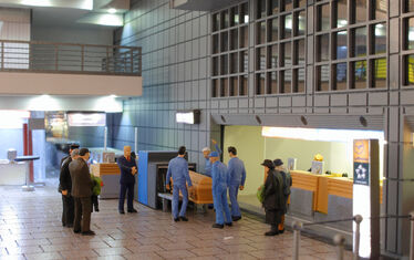 Flughafen Terminal Sarg