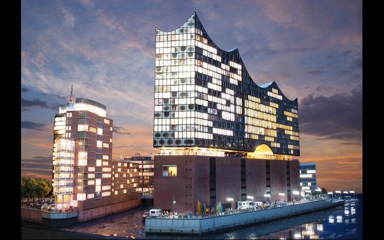 Hamburg Hafen City Elbphi Columbushaus Nacht