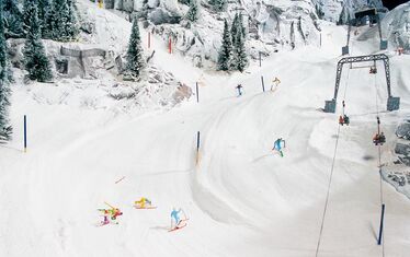 Oesterreich Alpen Skipiste Lift