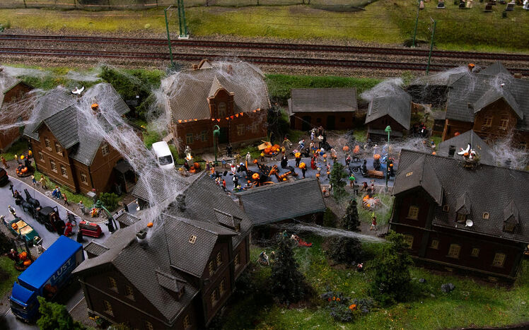 Wb 01 kw 42 2023 n 1199 halloween